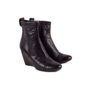 BALENCIAGA BLACK CRINKLE LEATHER WEDGE HEEL BOOTIES